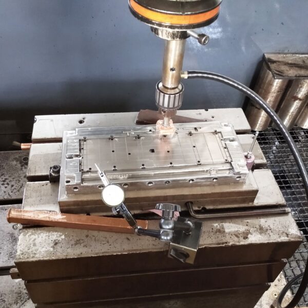 Custom Household Manufacturing Aluminium Die Casting Mould Maker - Imagem 4